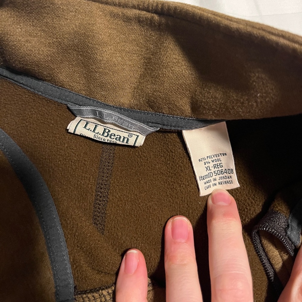 Men’s XL L.L. Bean Quarter Zip - Picture 4 of 4